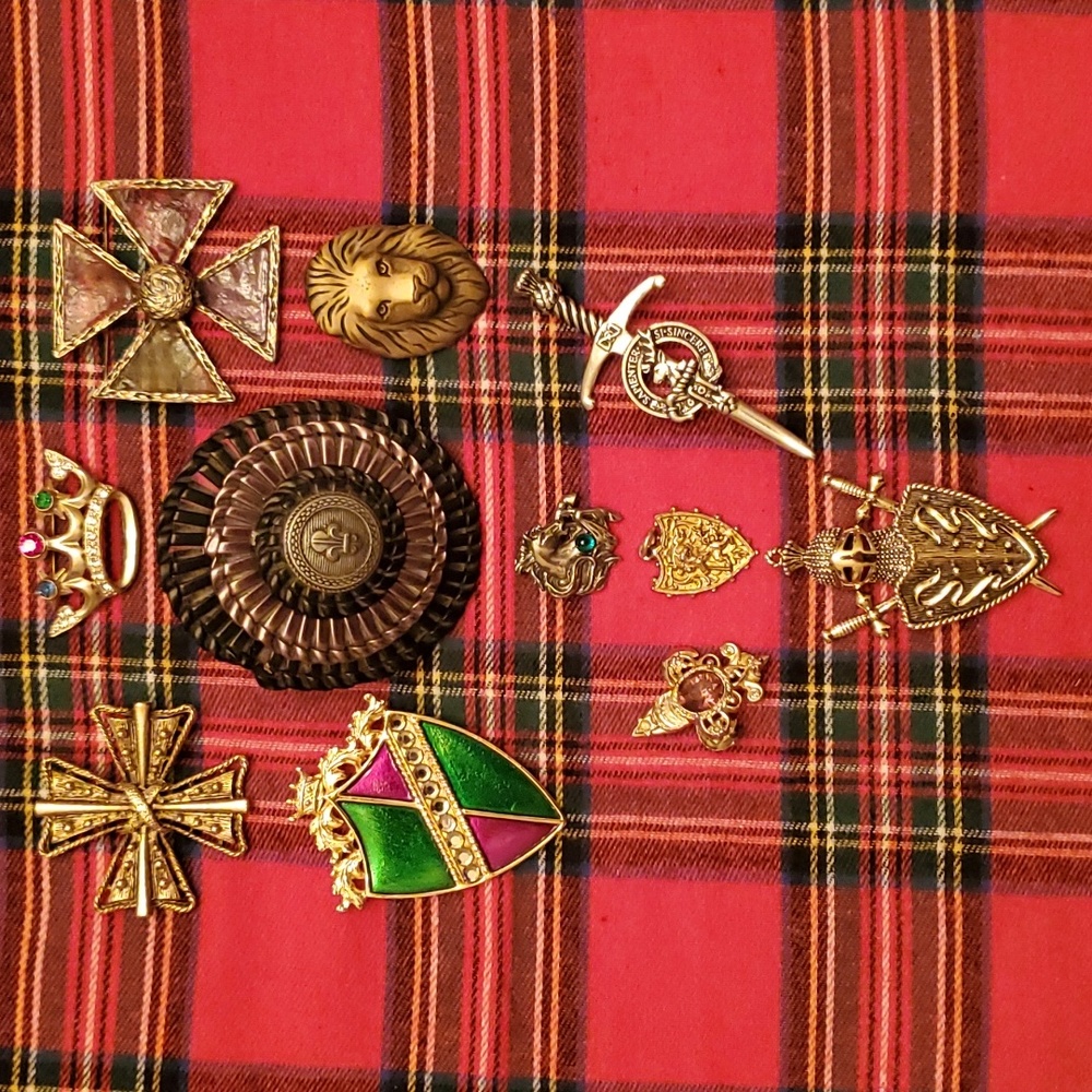 Vintage Medieval Knight Maiden Clan Brooch & Pendant Lot Collection